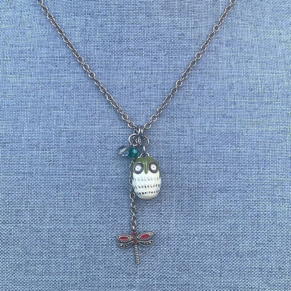 Owl Green & White Pendant Necklace with Red Dragonfly & Beaded Charms. EUC!